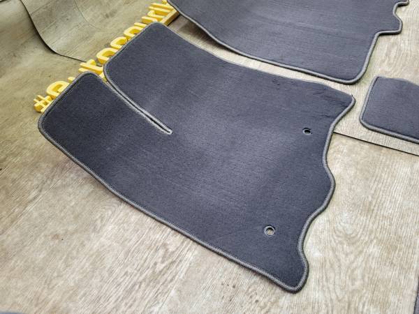 Велюровые коврики в салон Toyota Sienna 3 (2011-н.в) 3 ряд комплект